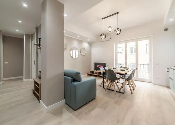 Domus 124, Elegant Comfort With Parking * Rome
