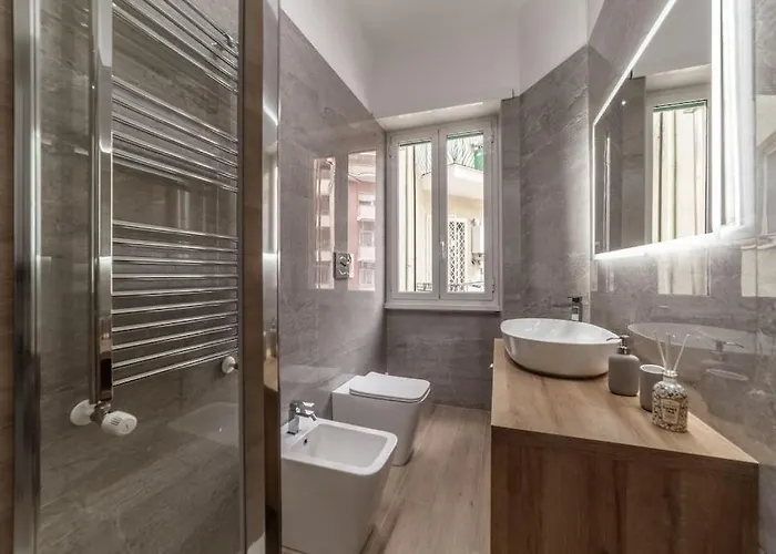 Domus 124, Elegant Comfort With Parking Apartment Rome