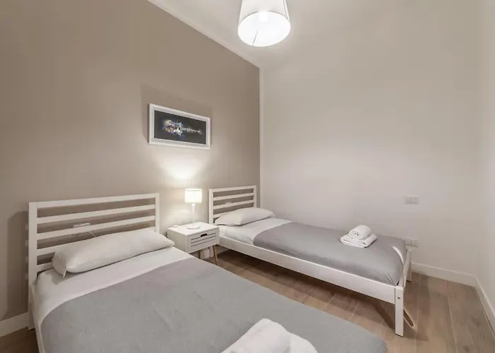 Apartment Domus 124, Elegant Comfort With Parking Rome